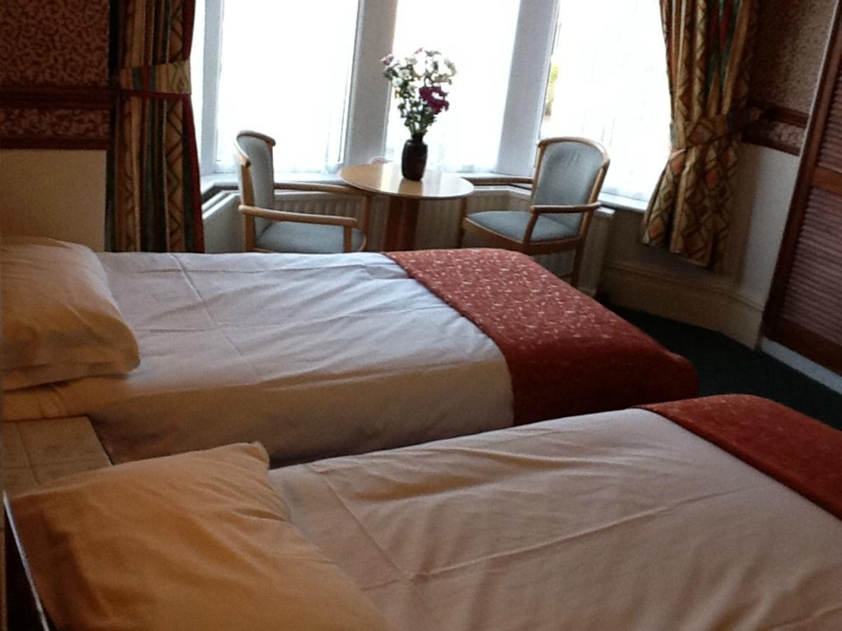 Penrhys Hotel Cardiff Exterior photo